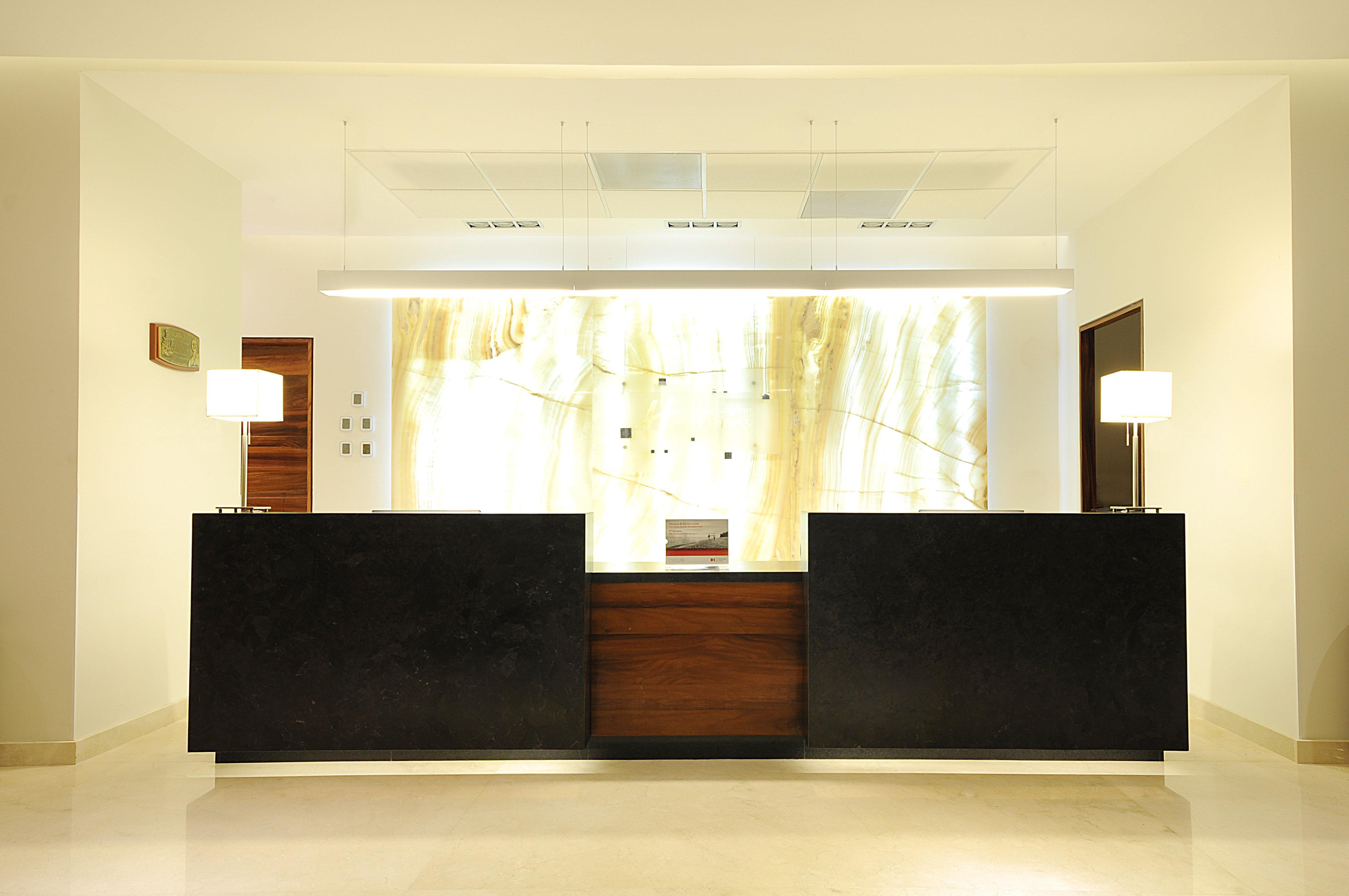 Express By Ihg Hotel 4*
